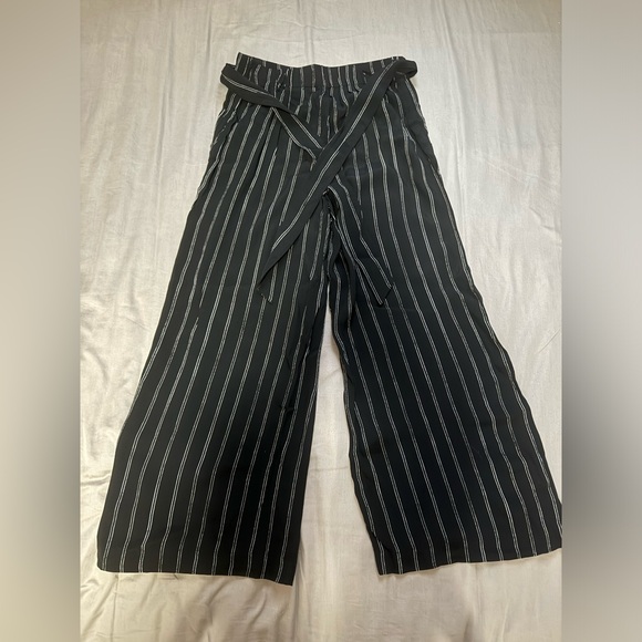 Aritzia Wilfred - Faun Pant, Size XS - Picture 2 of 2